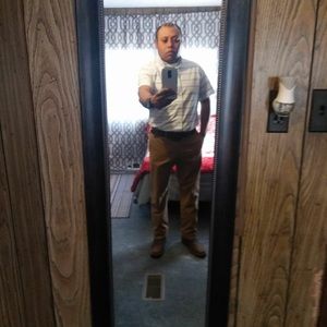 Meet your Posher, Efrain